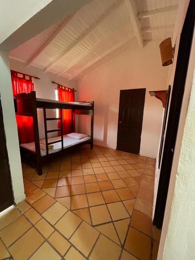 Hotel Candilejas Puerto Berrio エクステリア 写真
